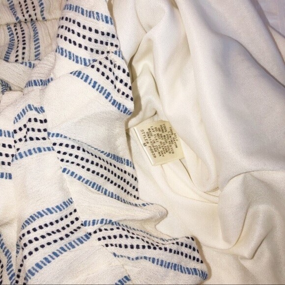 EVERLY NWT medium cream ruffle bow detail romper - Picture 4 of 6